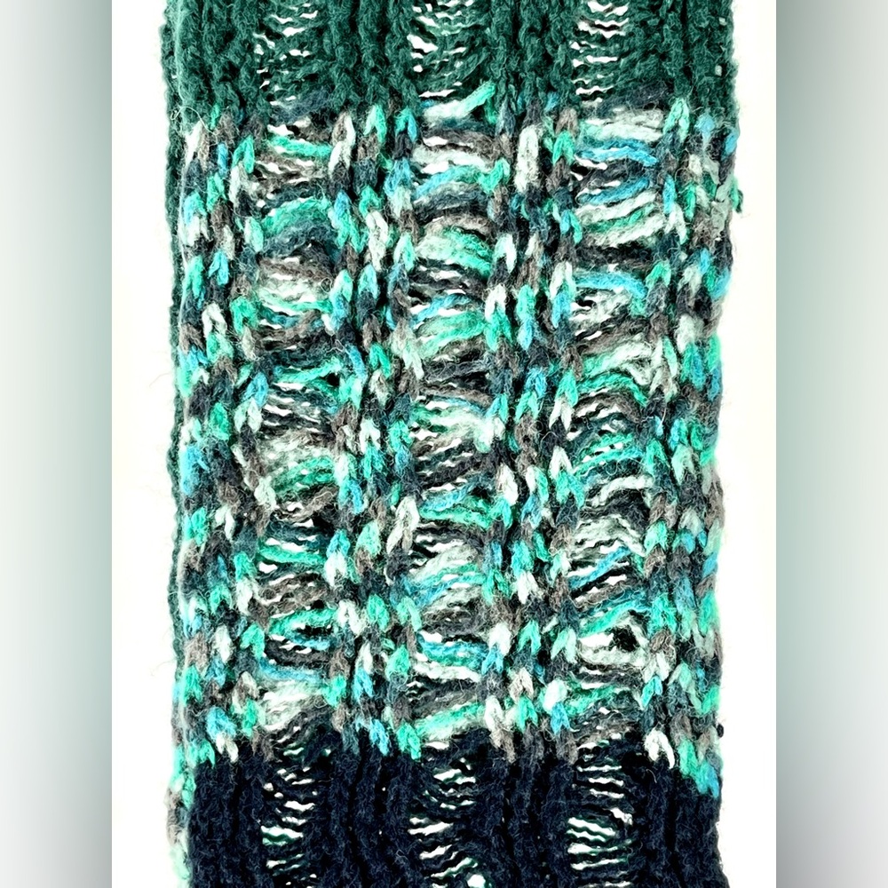 NWOT Simply Vera Vera Wang Knit Scarf & Ombré Gloves - Picture 4 of 12